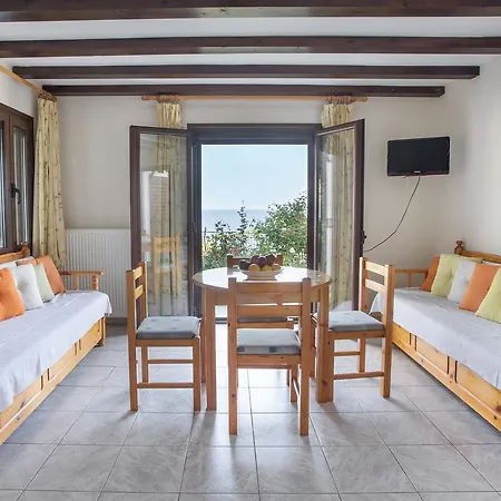 Pantheon Apartment