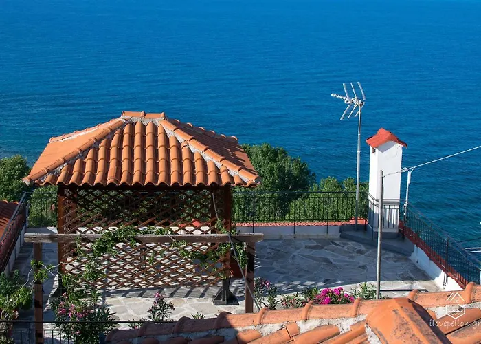 Pantheon Agios Ioannis (Thessaly)